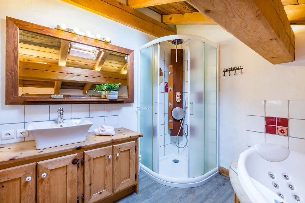 Holiday home Le Chalezon Hotel Meribel